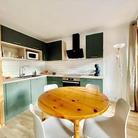 Appartement Val Pierre For 8 People