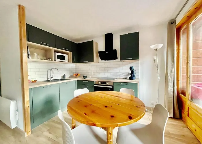 Appartement Val Pierre For 8 People